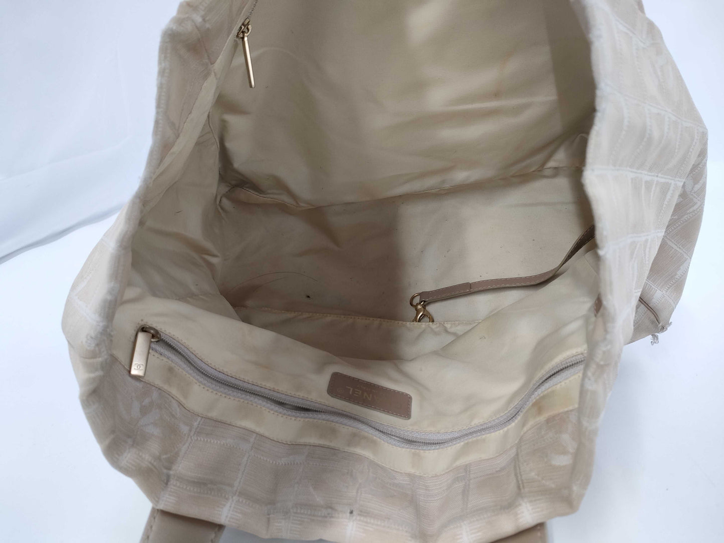 HERMES Troca Horizontal / Chanel New Travel Line Bag