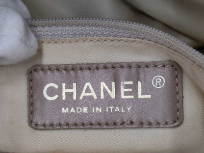 HERMES Troca Horizontal / Chanel New Travel Line Bag