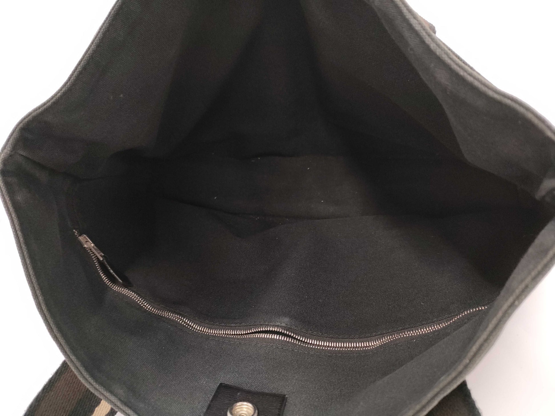 HERMES Troca Horizontal / Chanel New Travel Line Bag