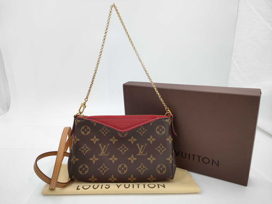 LOUIS VUITTON Monogram Shoulder Pallas Clutch Shoulder Bag