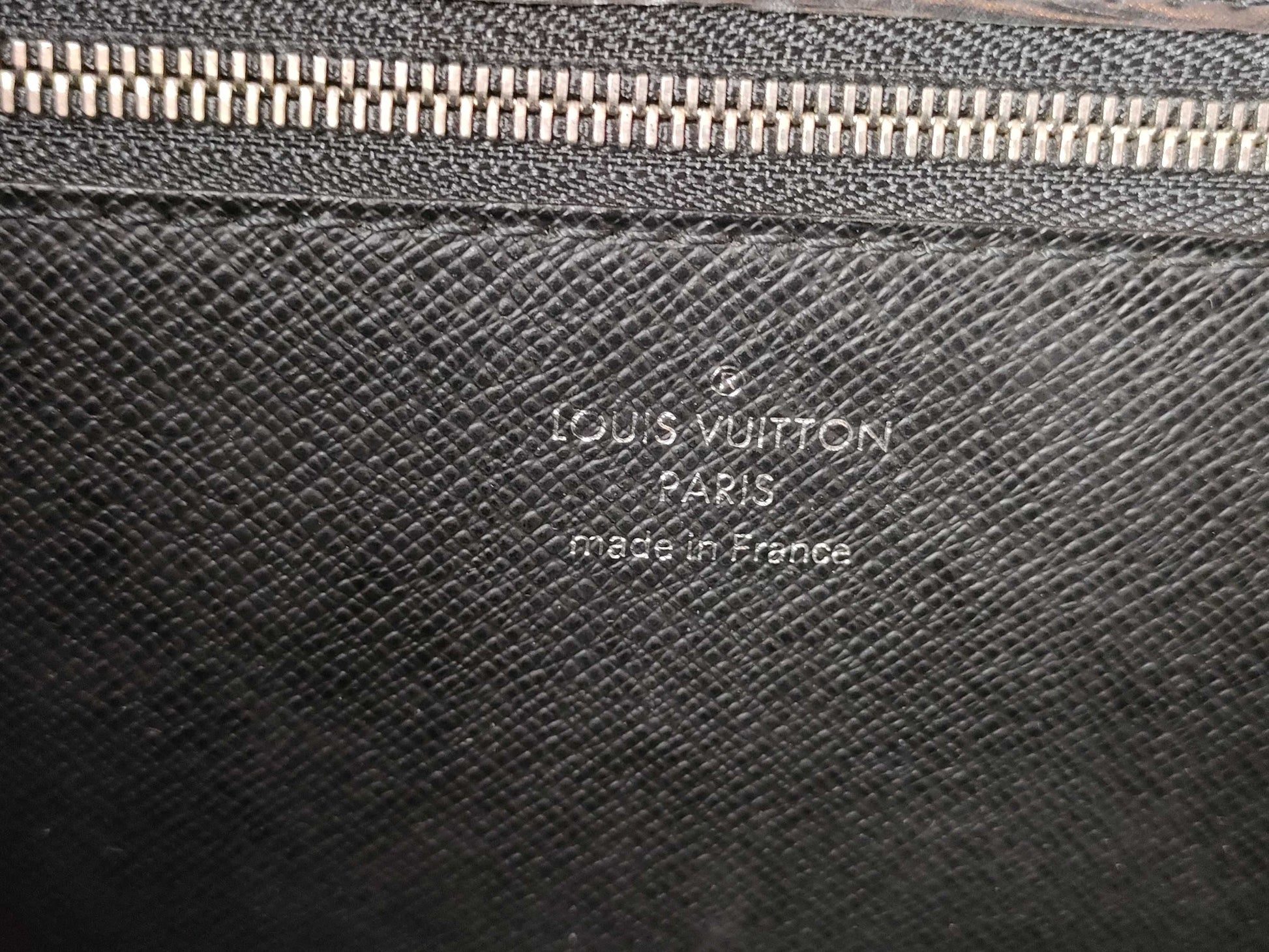 LOUIS VUITTON RFID verification failed RI2162 Epi Pochette Serie Dragonne M52762 Second Bag