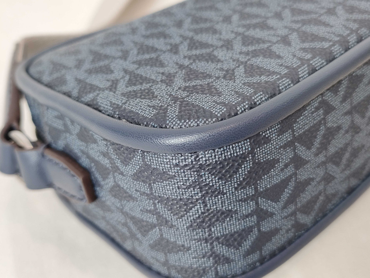 Michael Kors Camera Bag Shoulder Bag