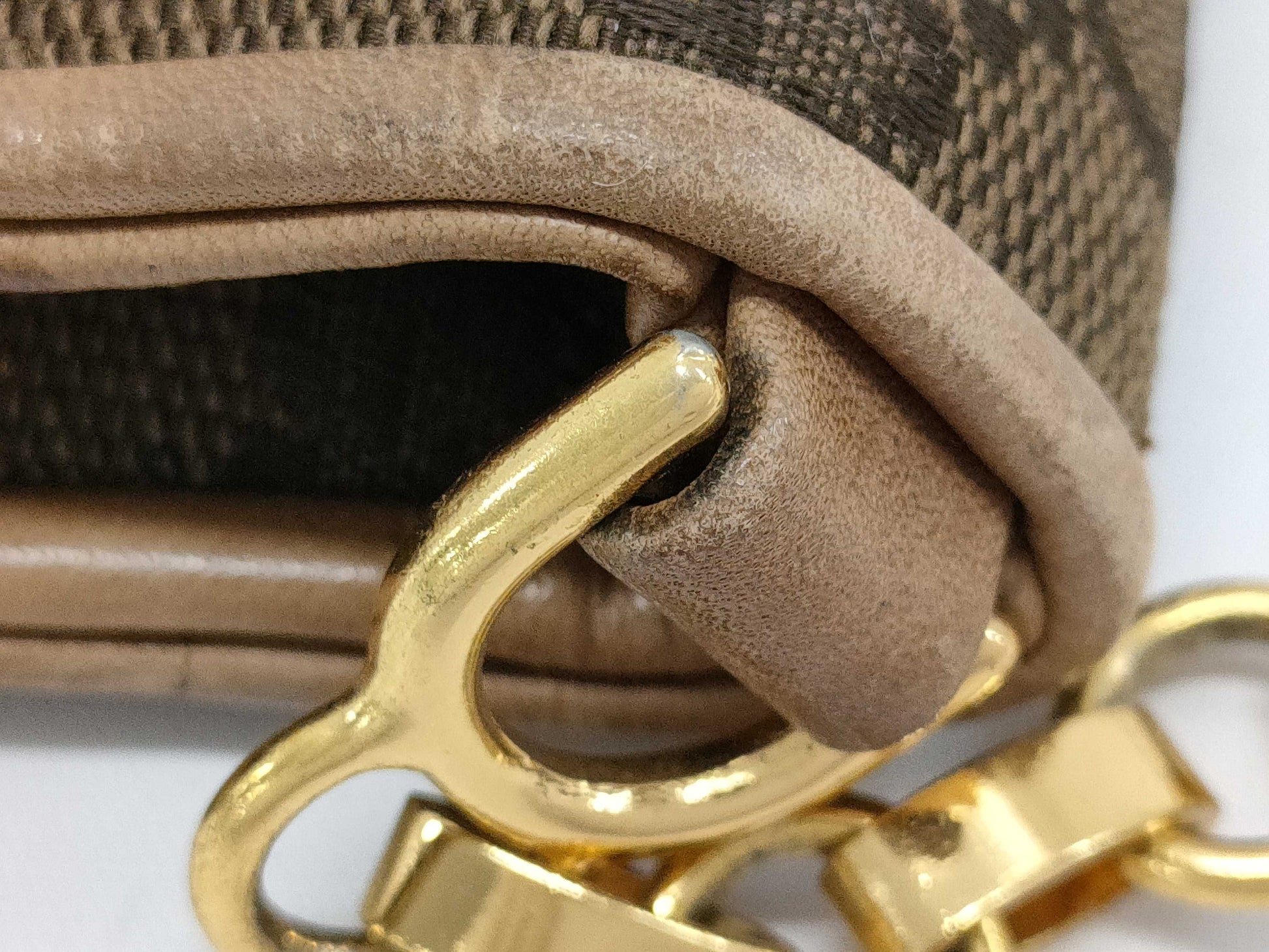 GUCCI Old Chain Shoulder Bag