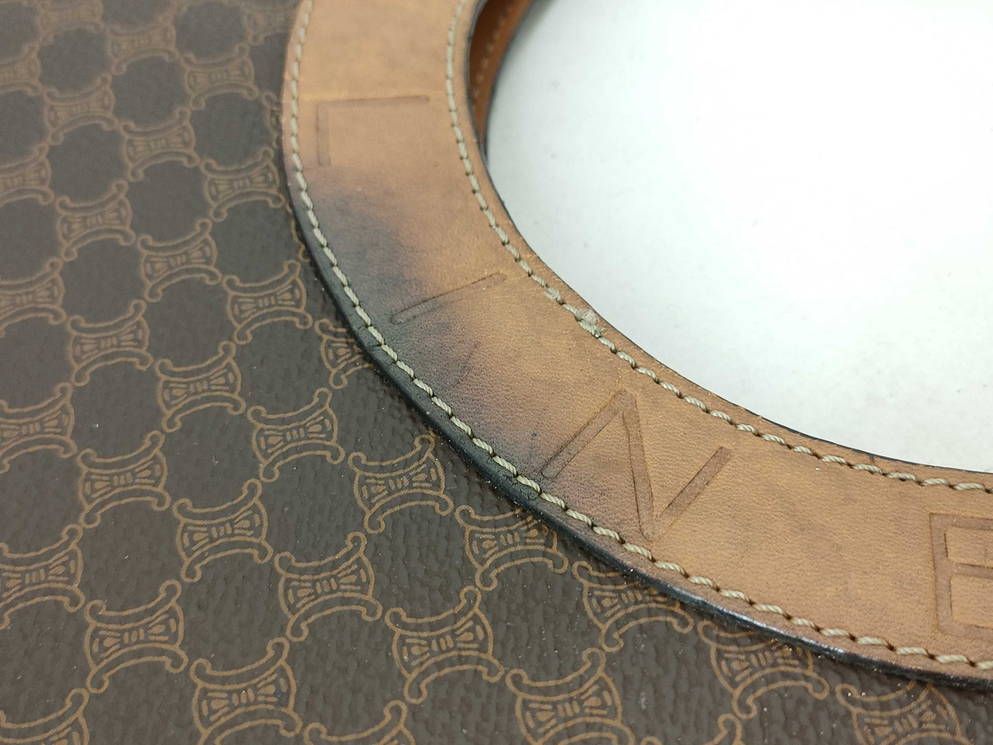 CELINE Circle/Tote/Handbag Tote Bag