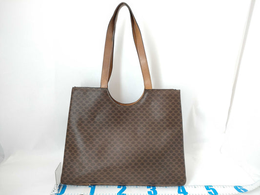 CELINE Circle/Tote/Handbag Tote Bag