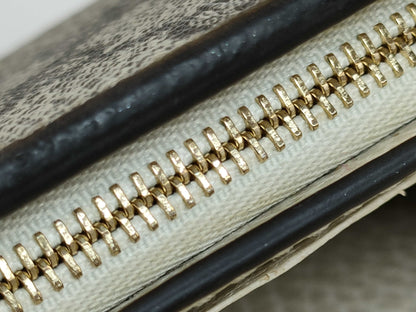 GUCCI folding wallet