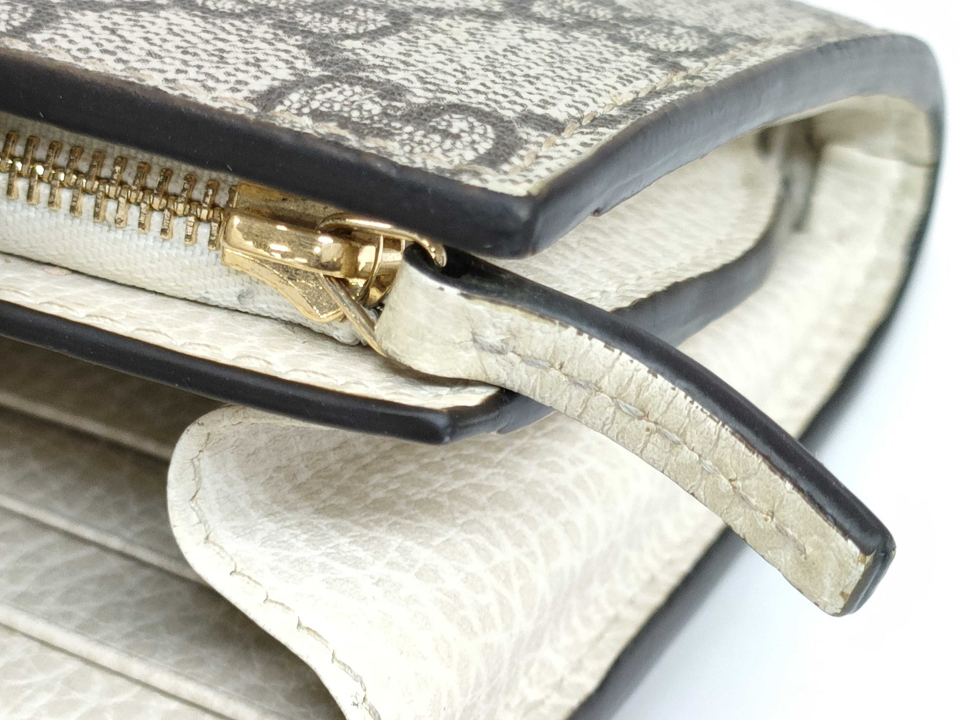 GUCCI folding wallet