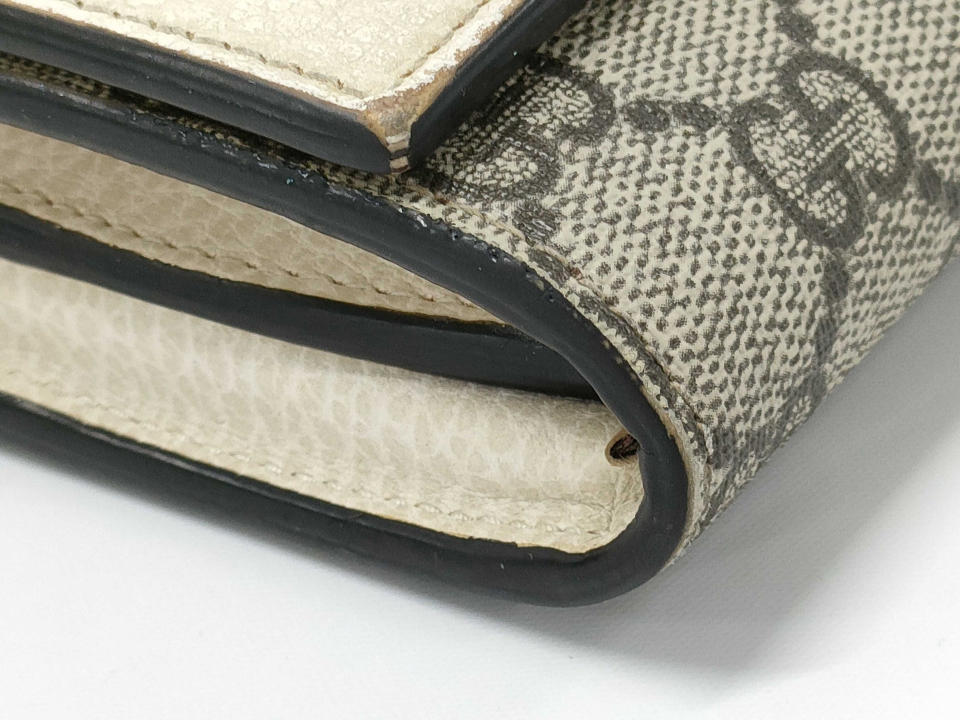GUCCI folding wallet
