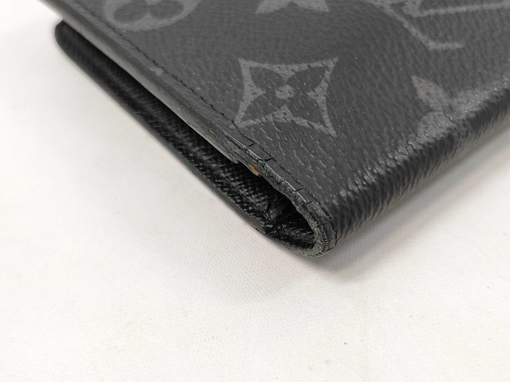 LOUIS VUITTON Eclipse Portefeuille Plaza Long Wallet with Initials
