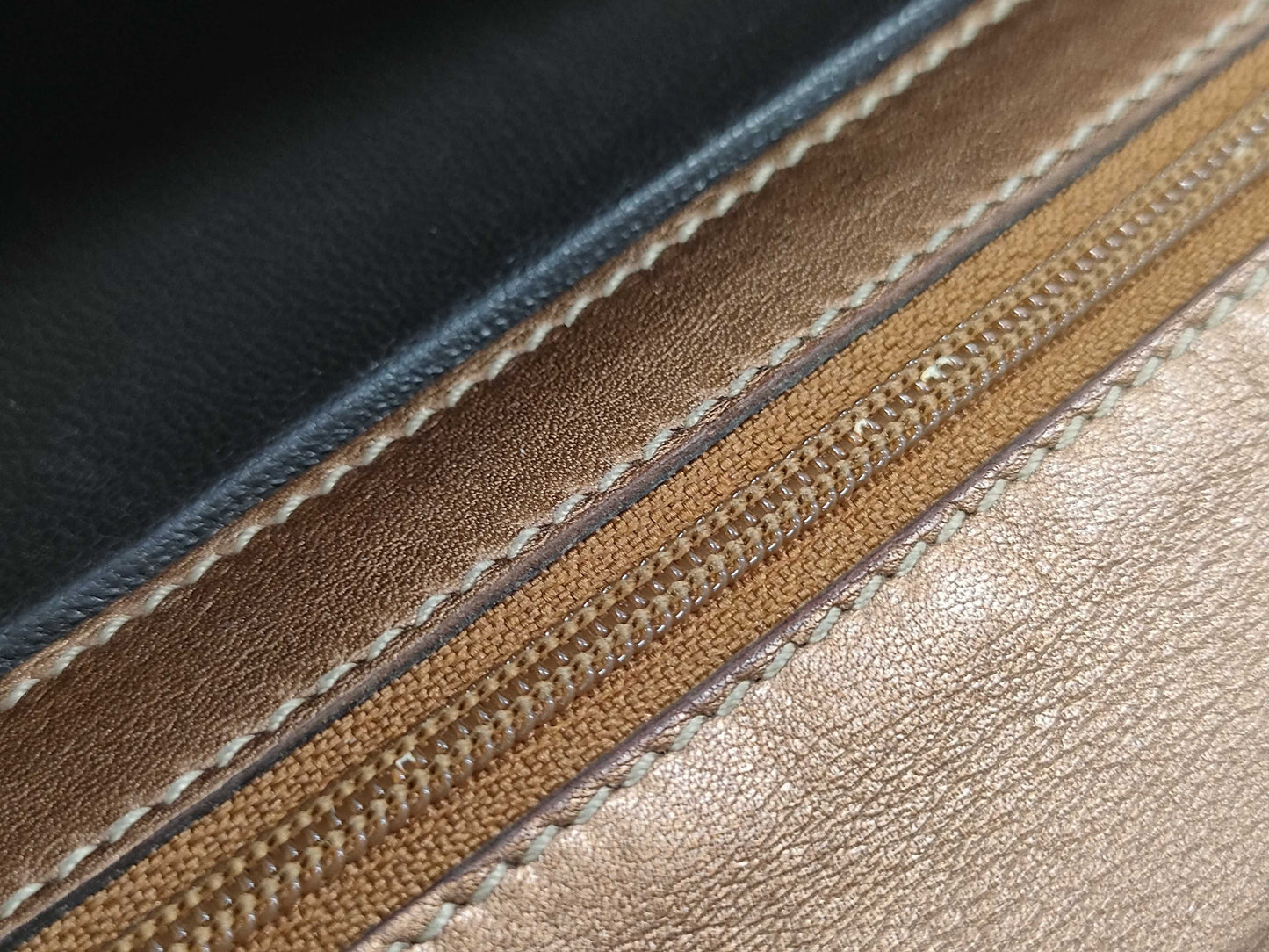 GUCCI Shima Long Wallet