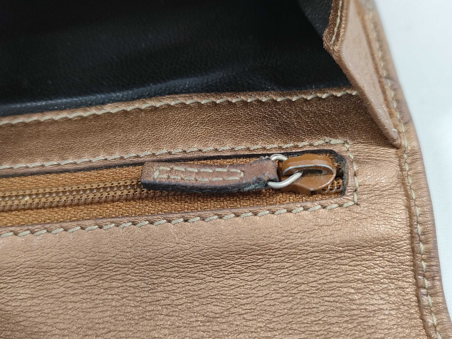 GUCCI Shima Long Wallet