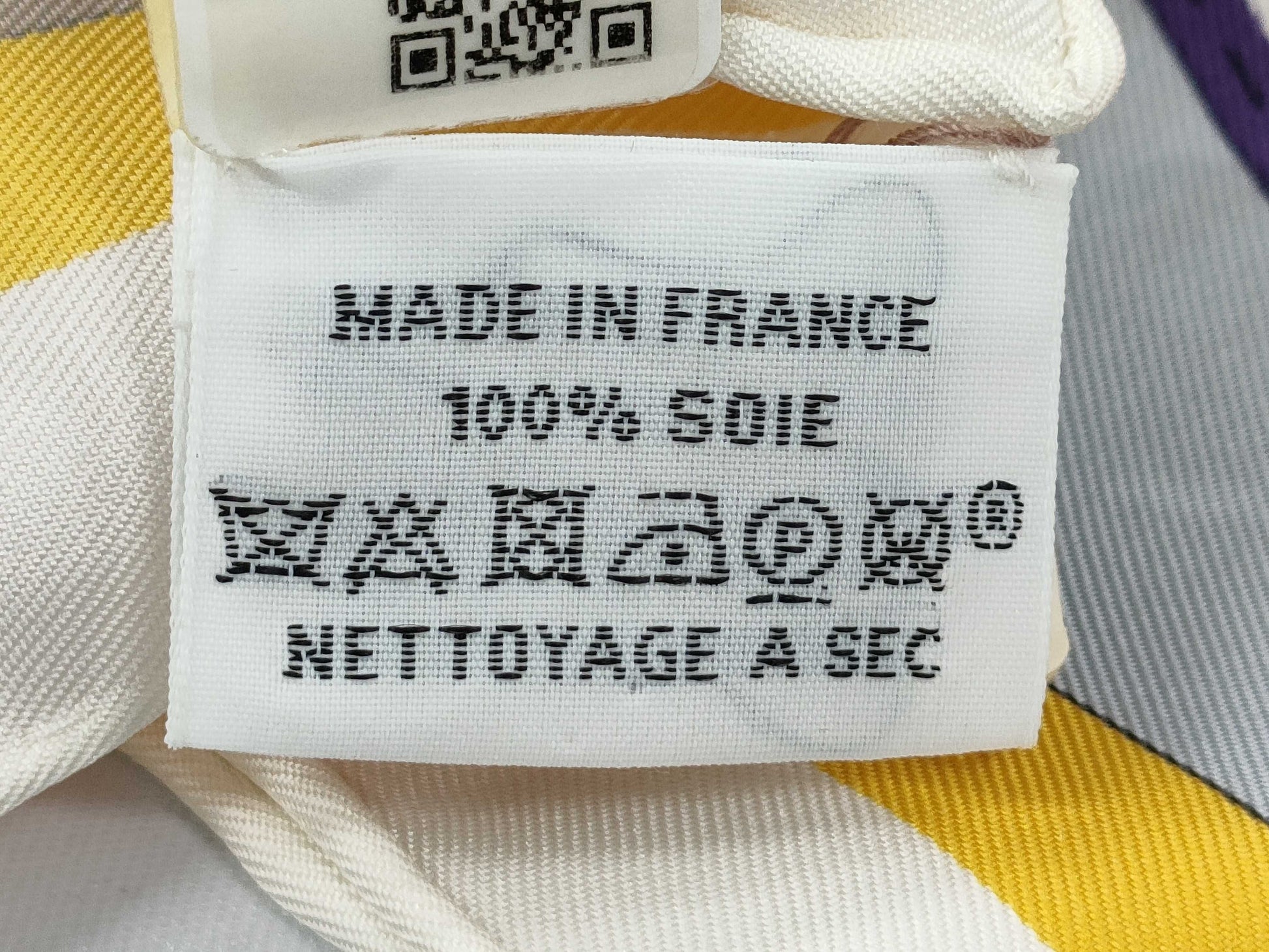 HERMES Carre Carre 90 Fantasy Saddle Scarf