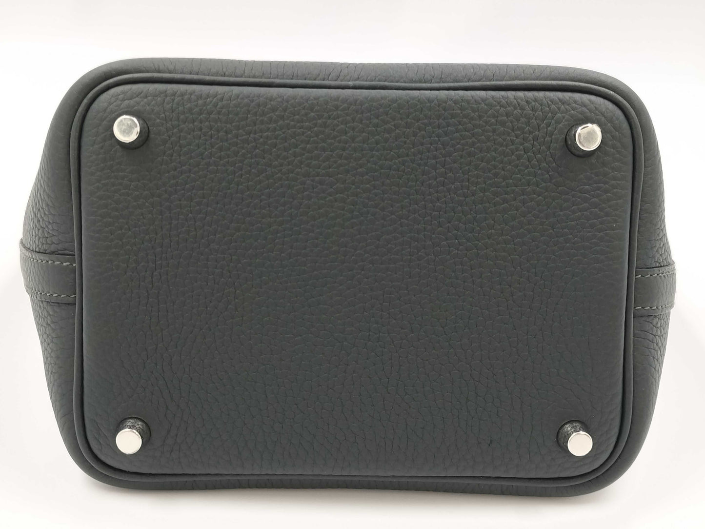 HERMES Picotin Lock 18 Taurillon Clemence Vert Foncé Handbag with Silver Hardware and K Stamp
