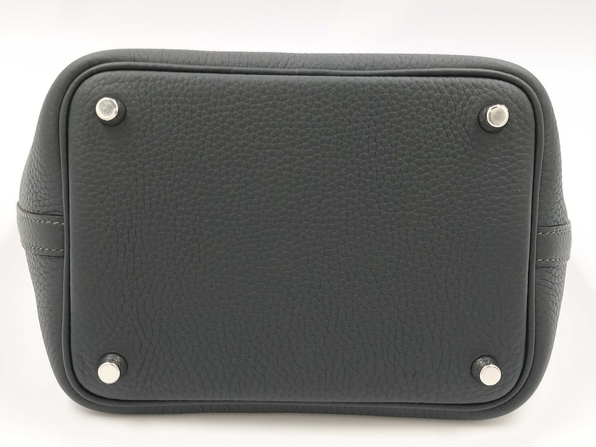 HERMES Picotin Lock 18 Taurillon Clemence Vert Foncé Handbag with Silver Hardware and K Stamp