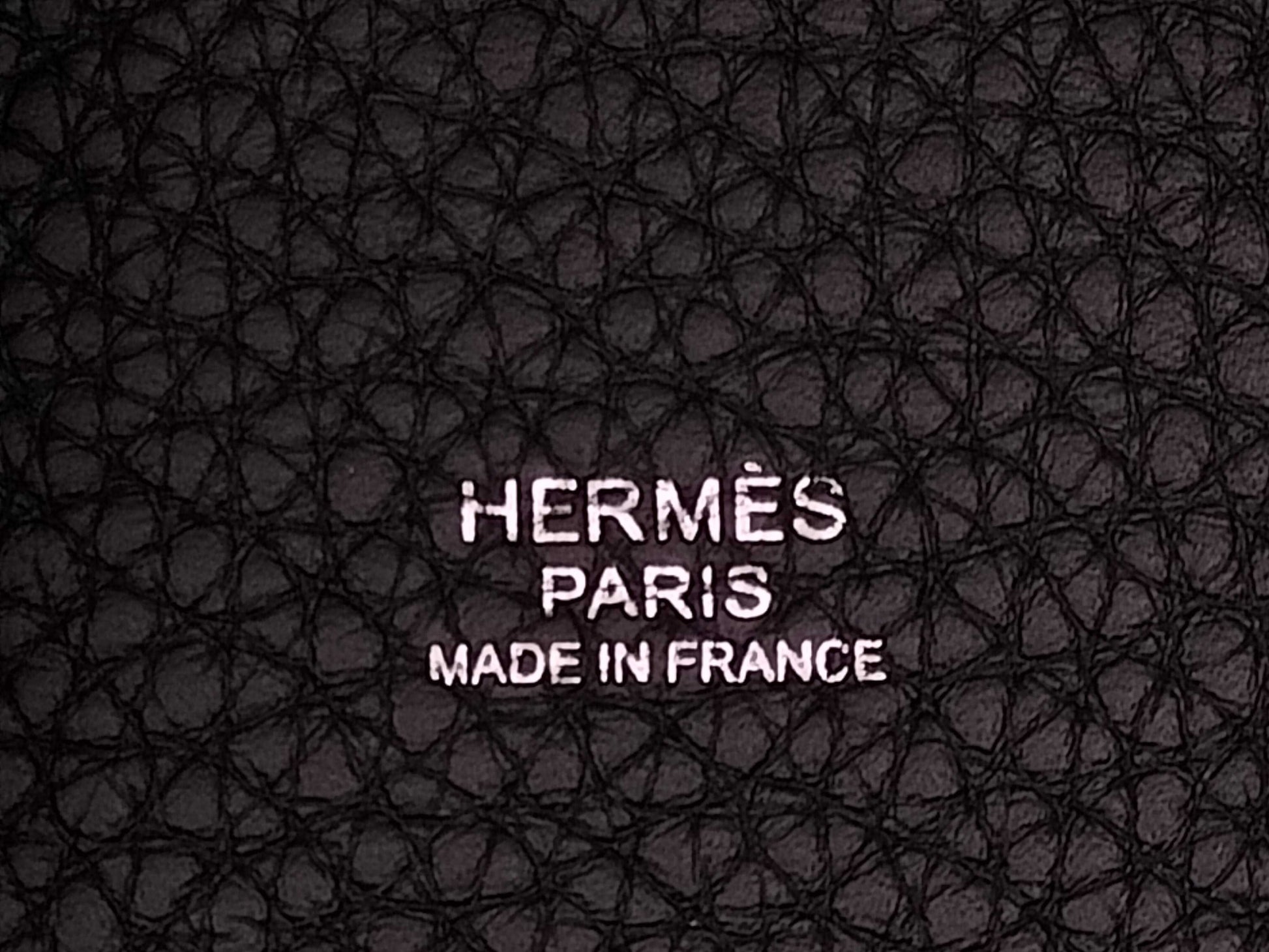 HERMES Picotin Lock 18 Taurillon Clemence Vert Foncé Handbag with Silver Hardware and K Stamp
