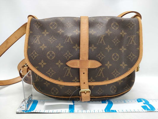 LOUIS VUITTON Monogram M42256 Saumur 30 Shoulder Bag