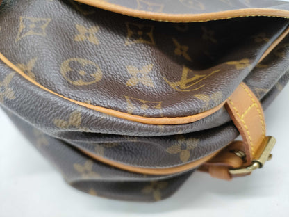 LOUIS VUITTON Monogram M42256 Saumur 30 Shoulder Bag