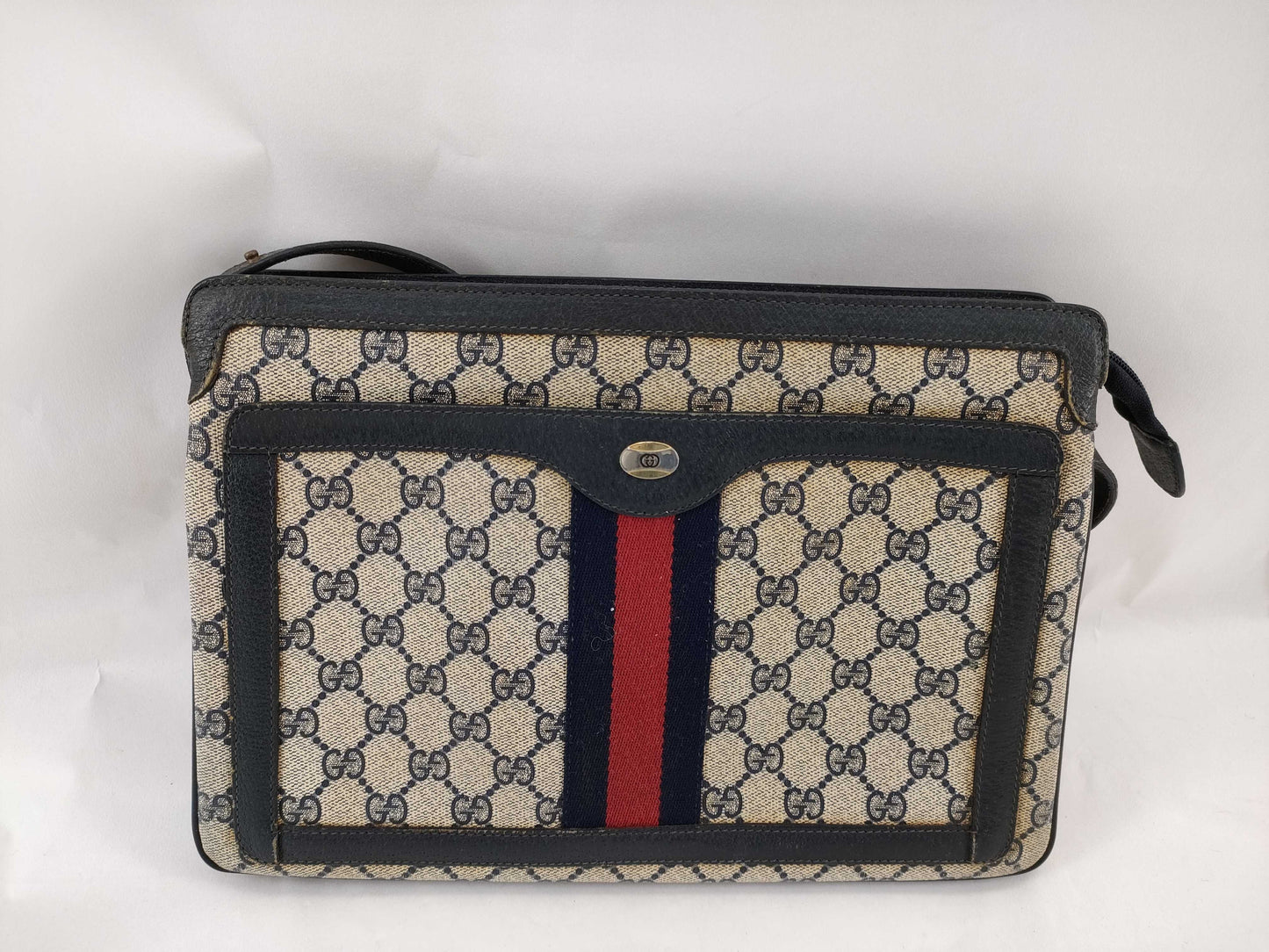 GUCCI GG Supreme Old Gucci Sherry Shoulder Bag