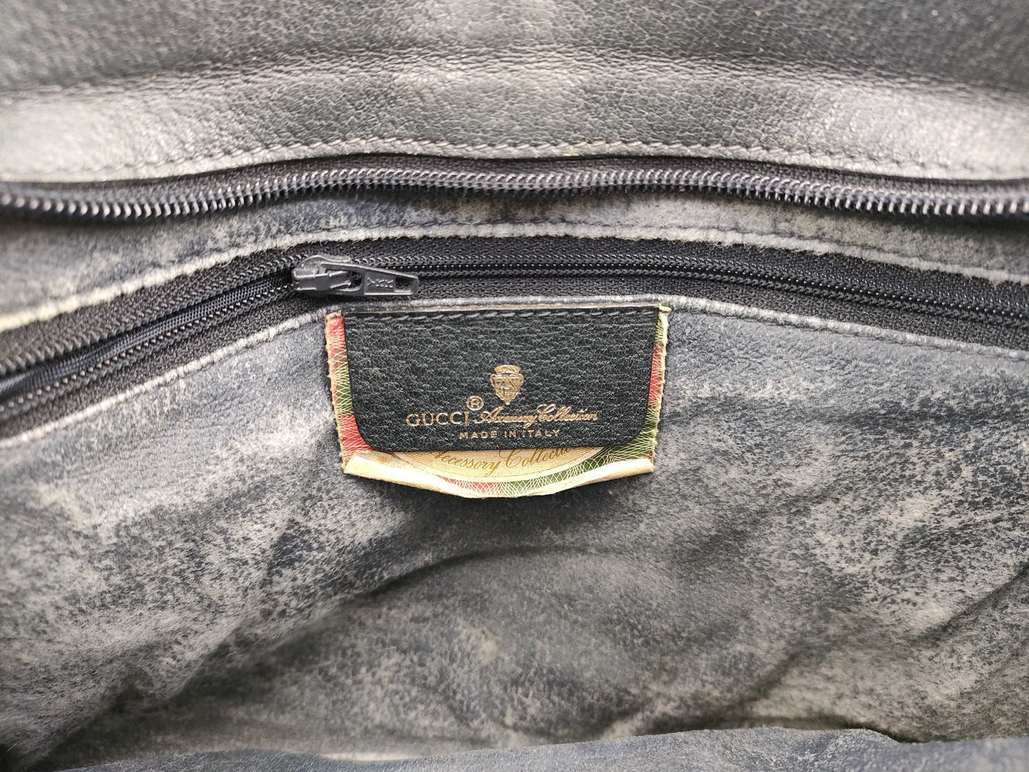 GUCCI GG Supreme Old Gucci Sherry Shoulder Bag