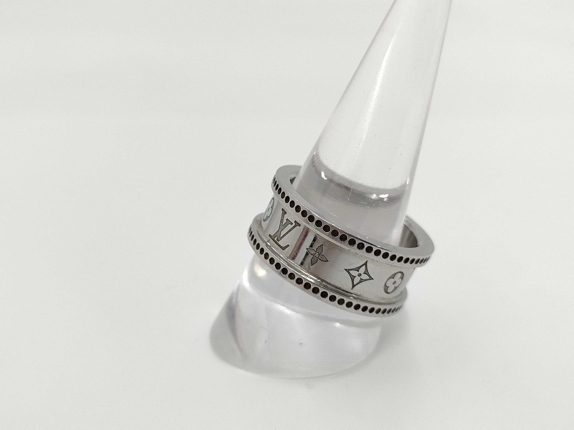 LOUIS VUITTON M0903M Ring