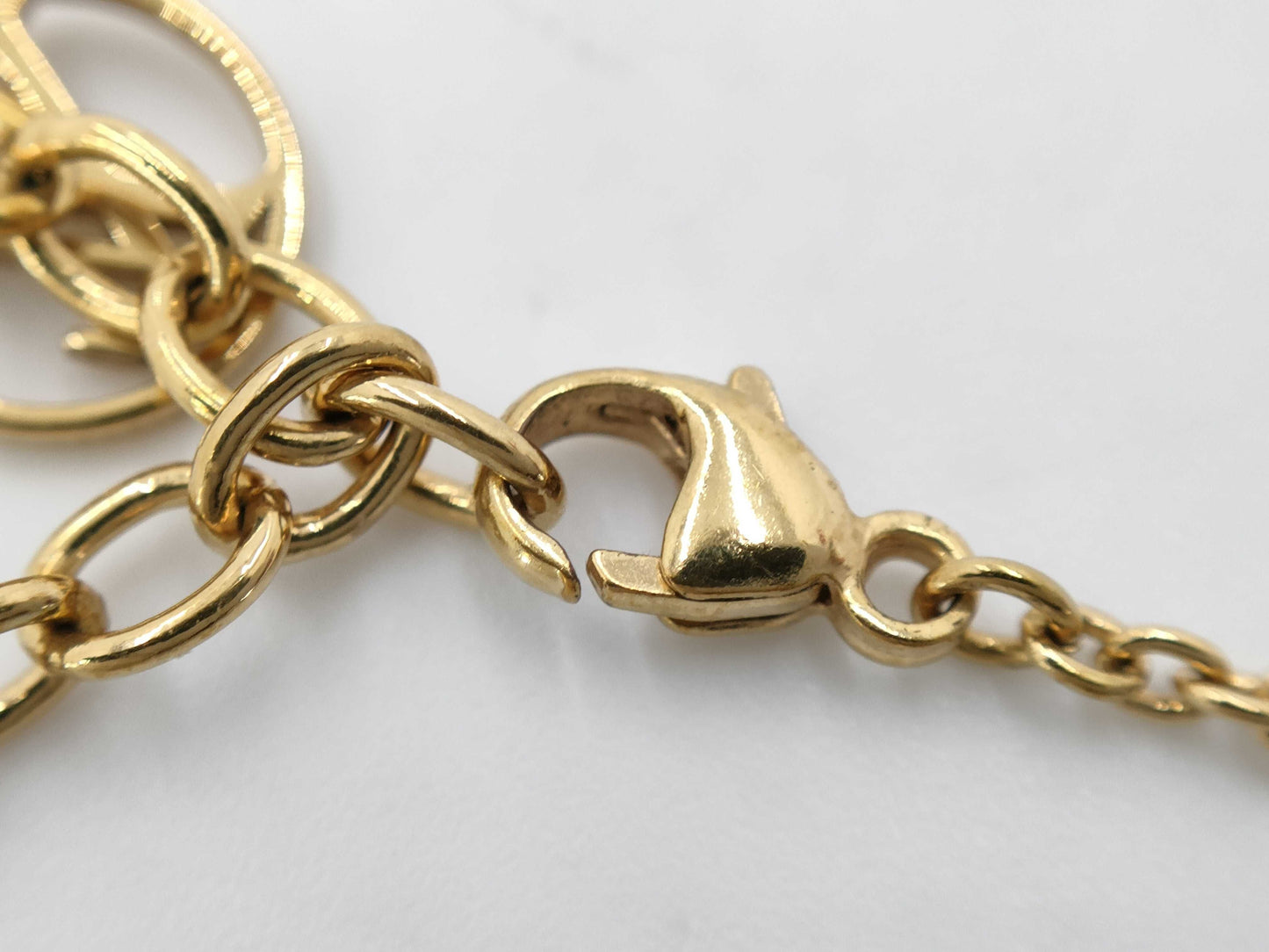 LOUIS VUITTON Essential V Necklace M61083 Necklace