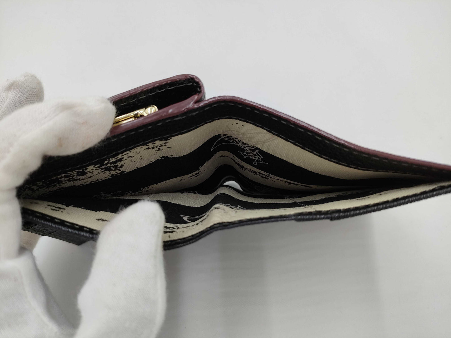  Vivienne Westwood Orb Clasp Wallet