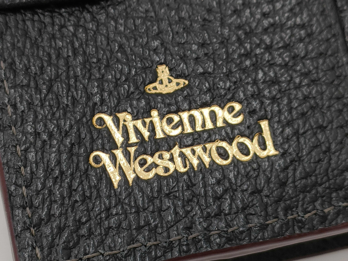  Vivienne Westwood Orb Clasp Wallet