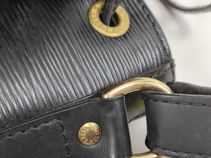 LOUIS VUITTON Unidentified Epi Noe Black Shoulder Bag