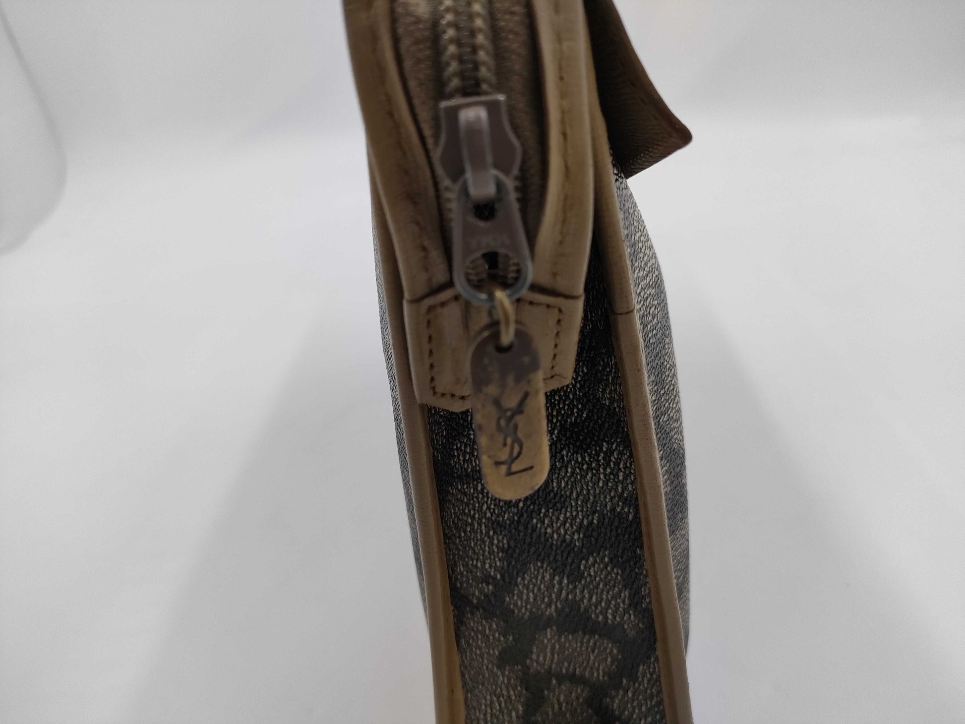 Yves Saint Laurent Logo Second Bag