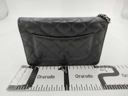 CHANEL Lambskin Chain Wallet with Silver Chain Shoulder Bag