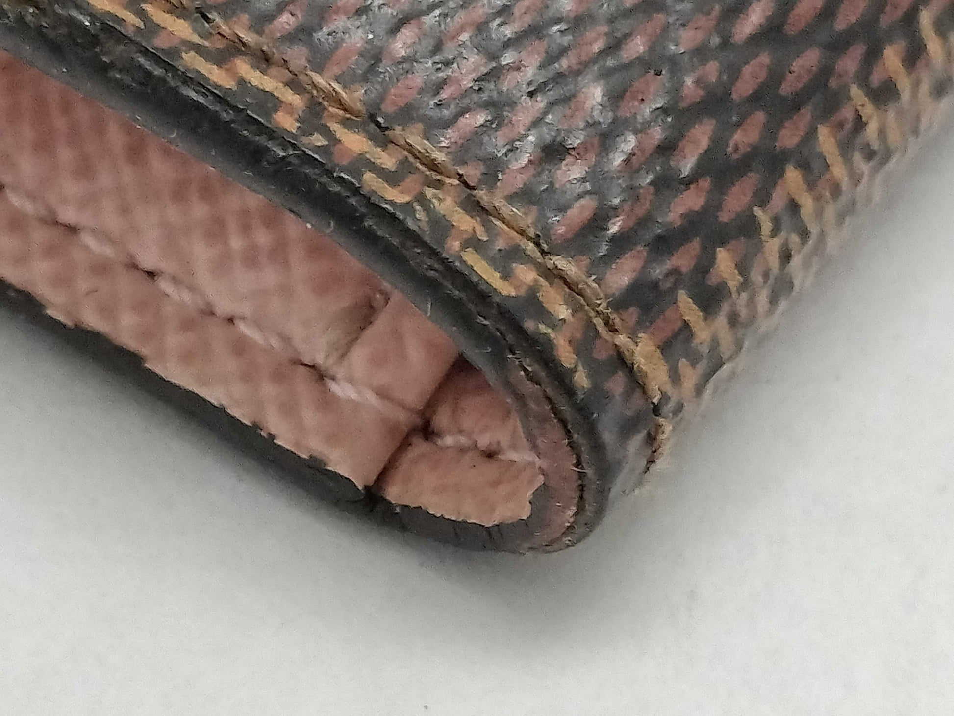 LOUIS VUITTON RFID Unverifiable CT2147 Damier N41624 Rose Myrtle 6-Ring Key Case/Key Holder