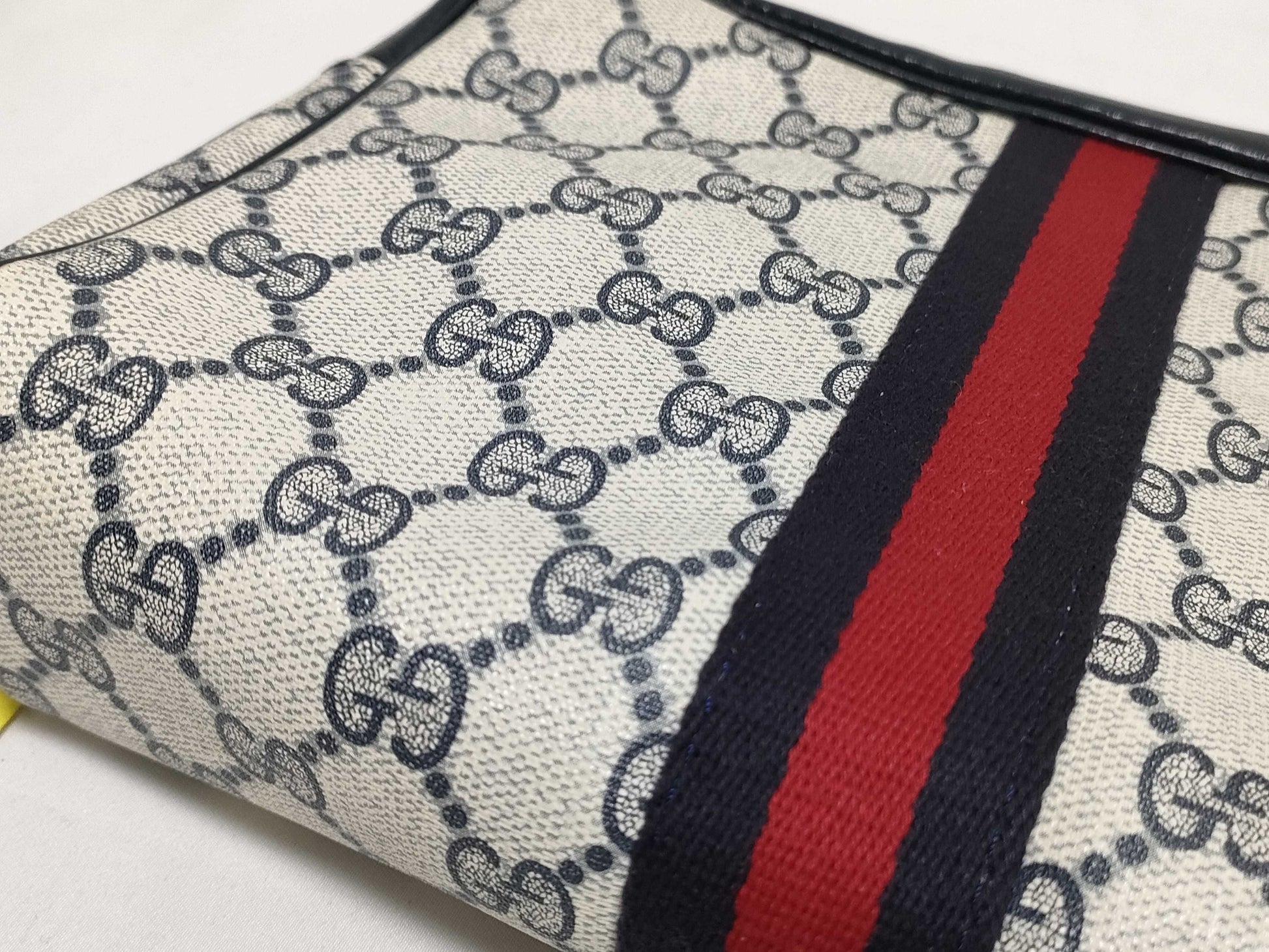 GUCCI GG Supreme Second Bag 010-378 Navy Second Bag