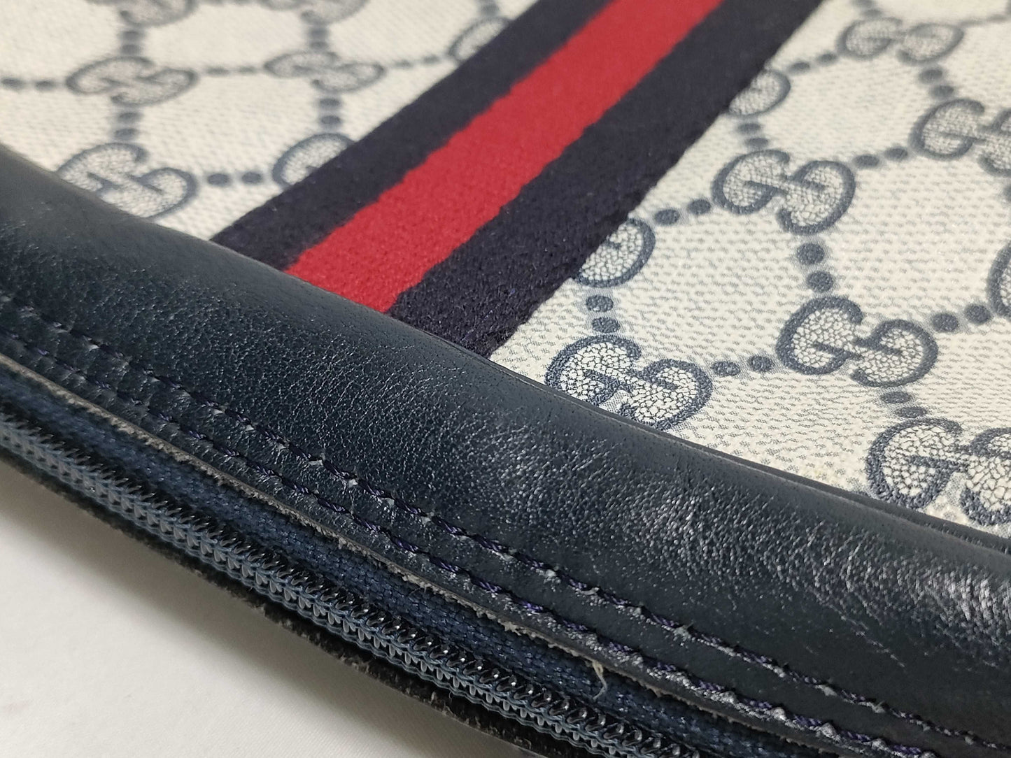 GUCCI GG Supreme Second Bag 010-378 Navy Second Bag