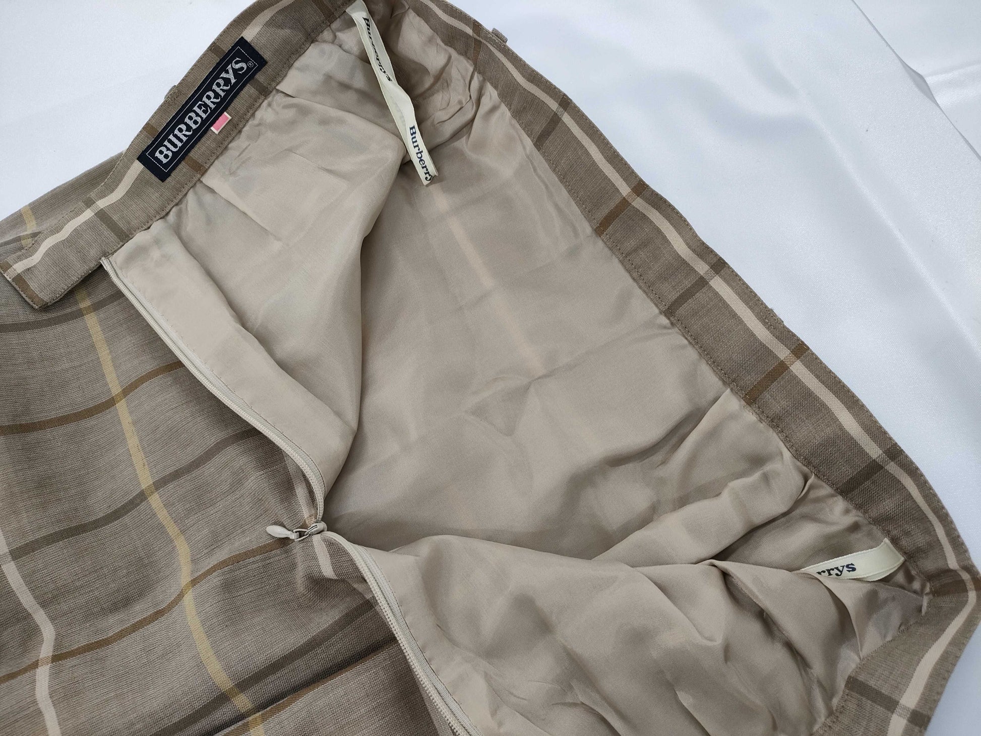 BURBERRY Checked Skirt