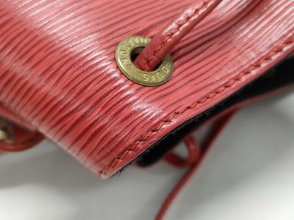 LOUIS VUITTON Epi Petit Noe Shoulder Bag