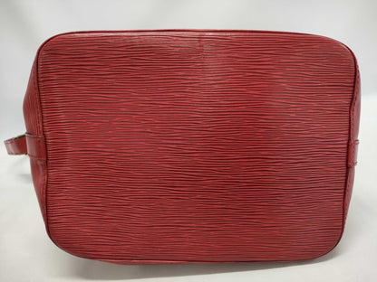 LOUIS VUITTON Epi Petit Noe Shoulder Bag