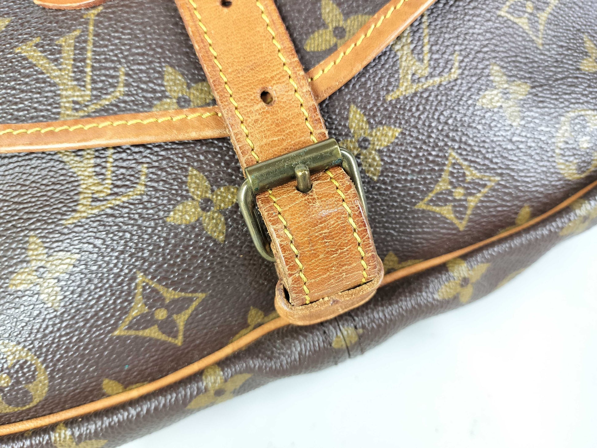 LOUIS VUITTON 882VI Monogram M42256 Saumur 25 Shoulder Bag