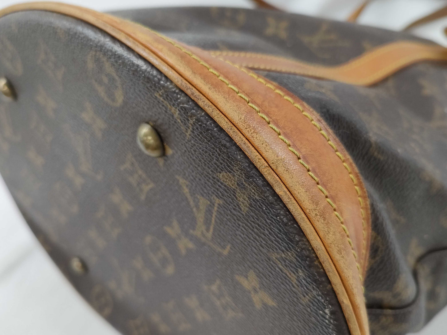 LOUIS VUITTON Monogram Bucket GM Shoulder Tote Bag