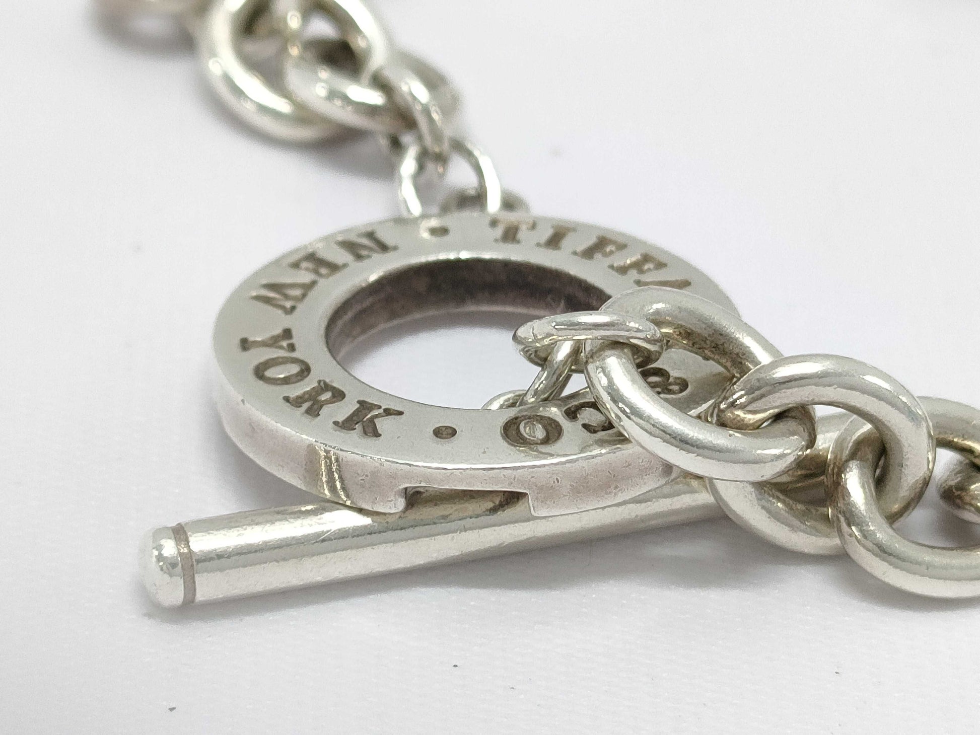 Tiffany & Co. Toggle Circle Bracelet Bracelet & Bangle