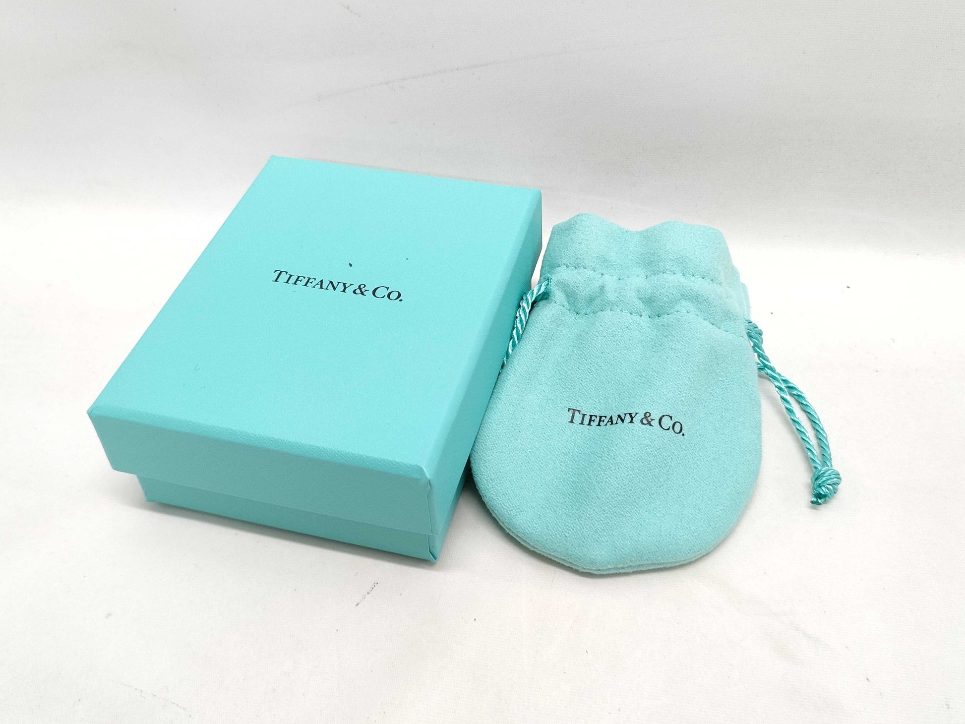 Tiffany & Co. Toggle Circle Bracelet Bracelet & Bangle