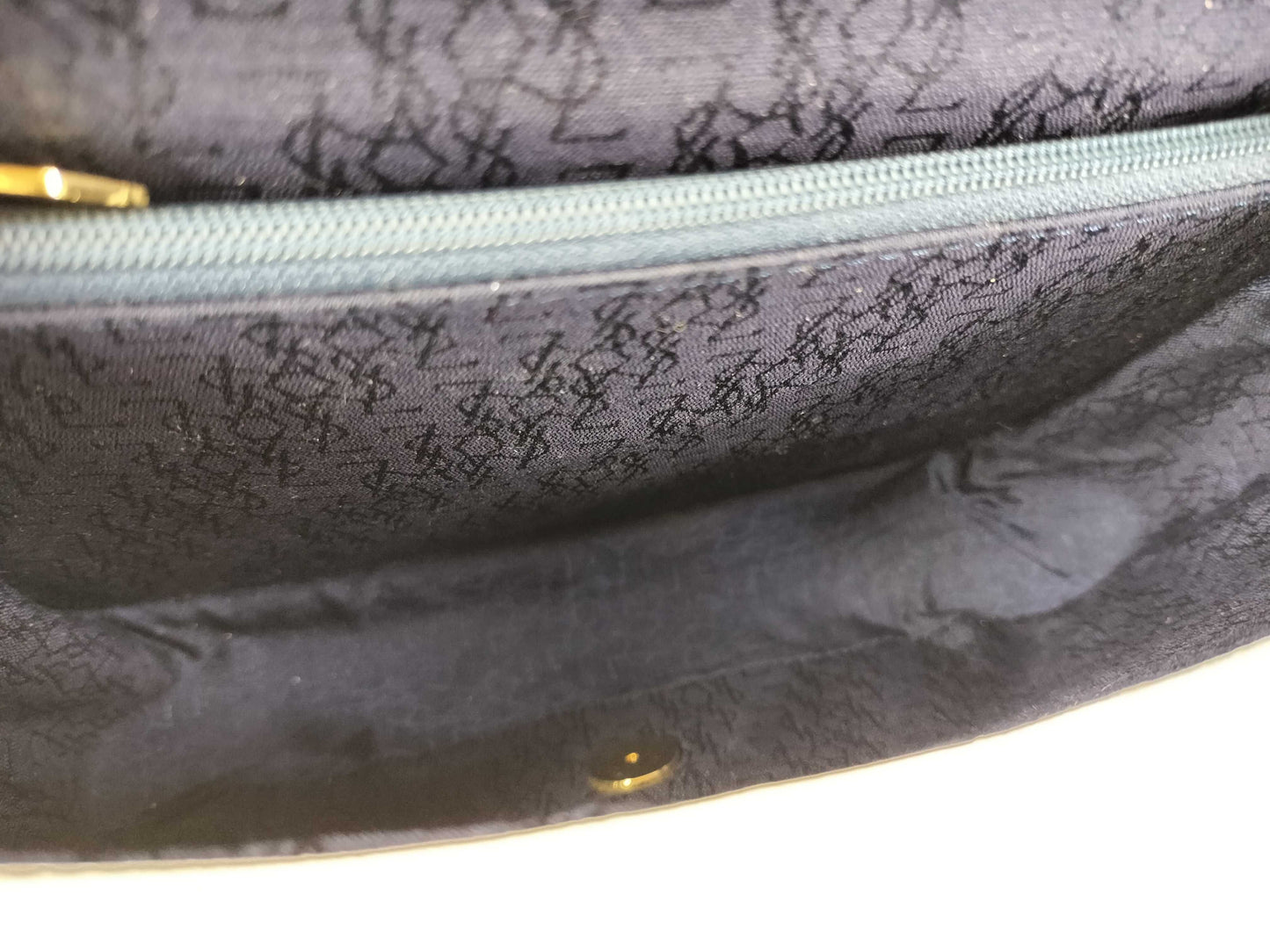 Yves Saint Laurent Leather Shoulder Bag