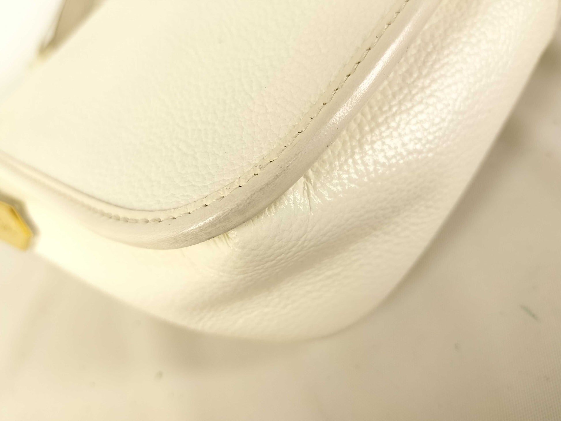 Yves Saint Laurent Leather Shoulder Bag