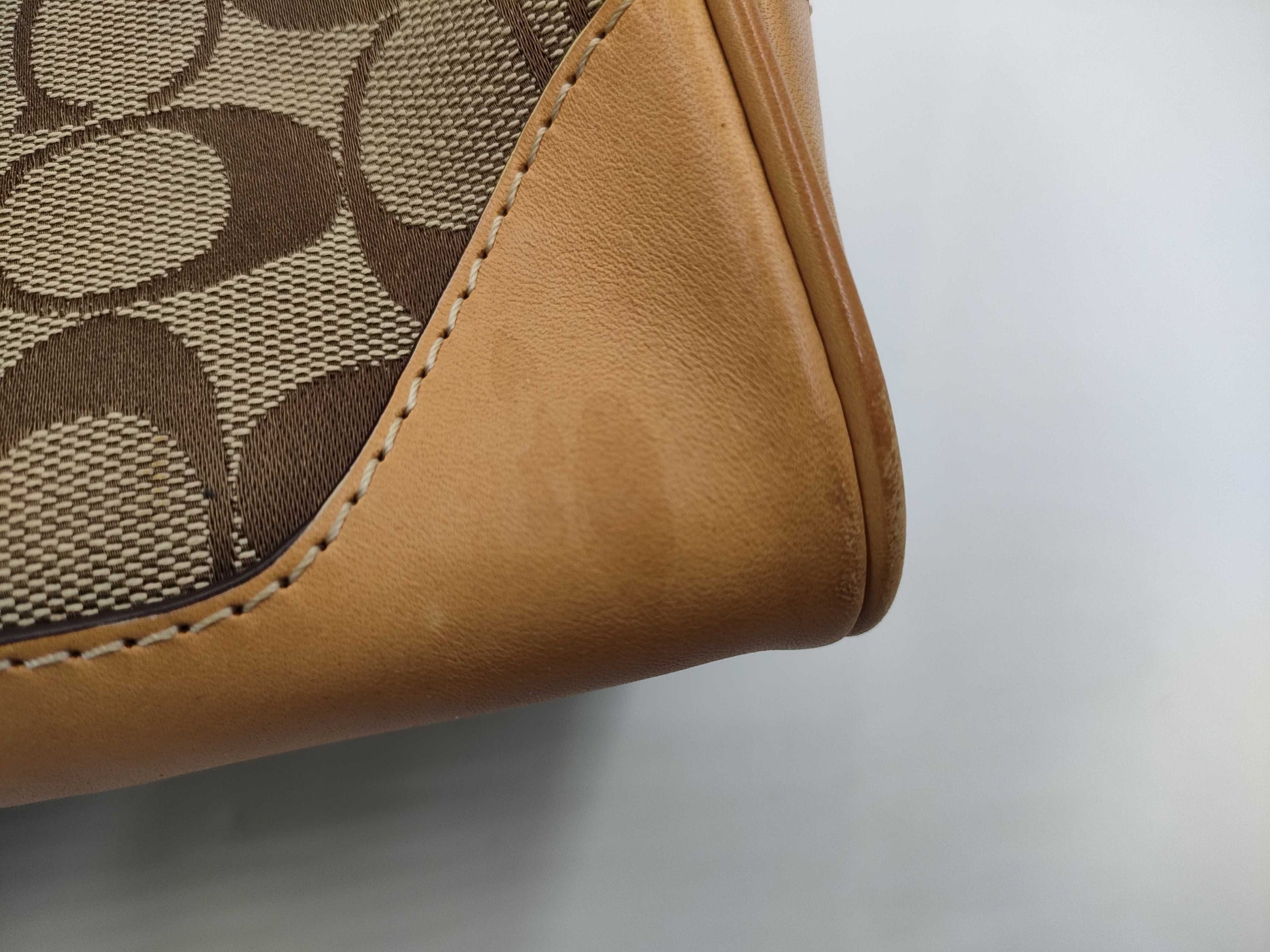 COACH Signature 6828 Bag Handbag