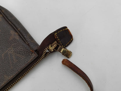 LOUIS VUITTON Monogram Pochette Accessoires ST Cut / Handbag