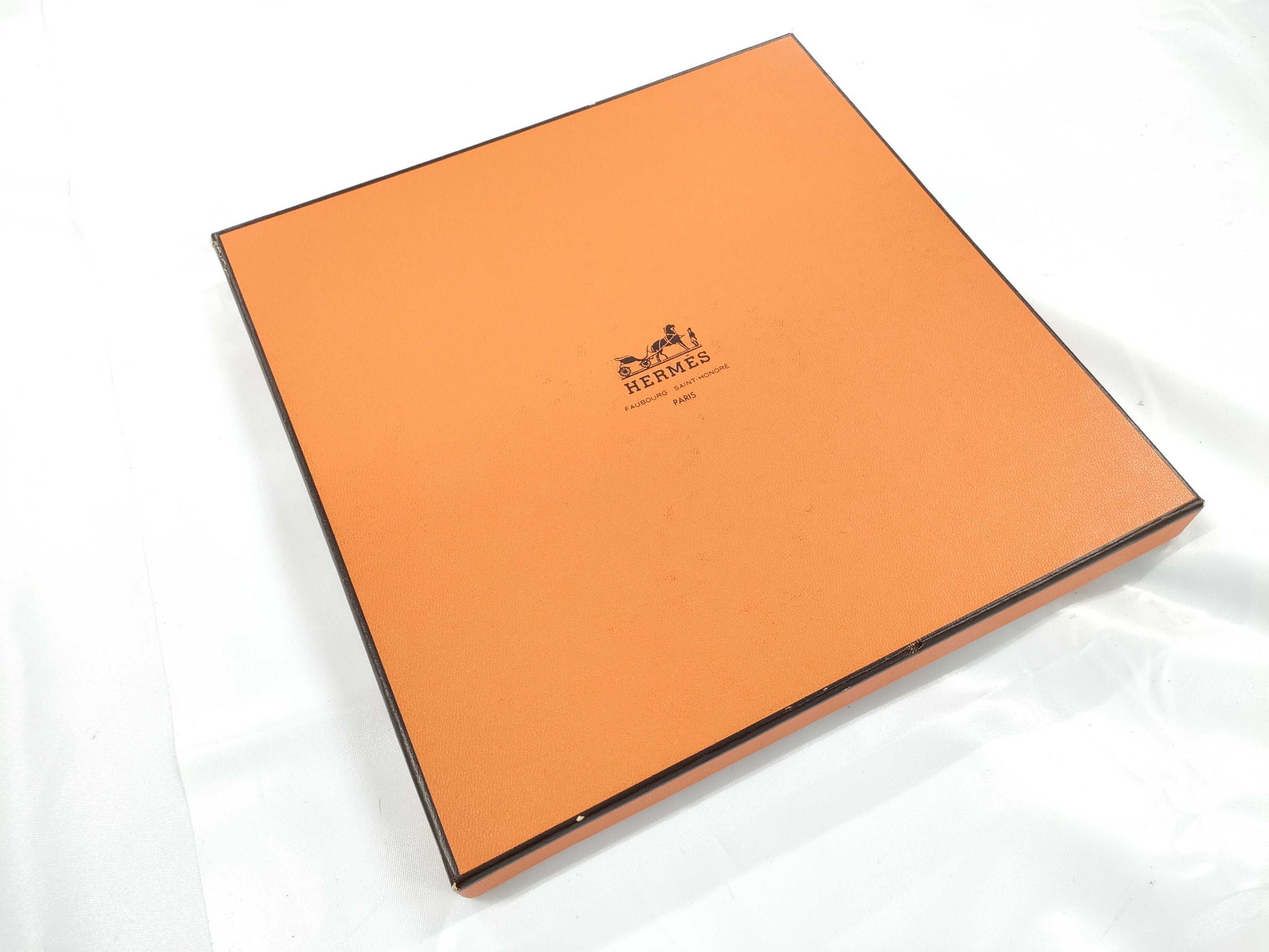 HERMES Carré Key 90 Scarf