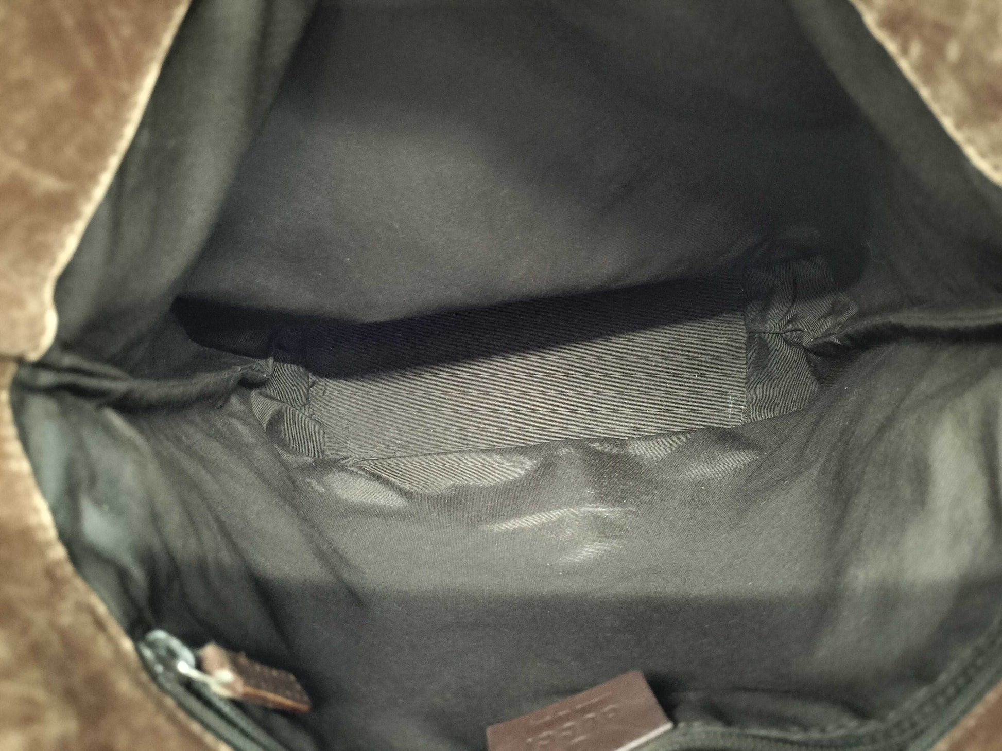 GUCCI GG Canvas 0021099002058 Hand Tote Bag