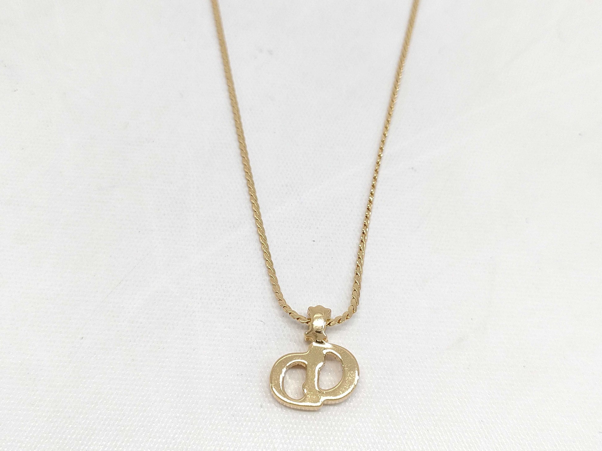 Dior G logo necklace necklace