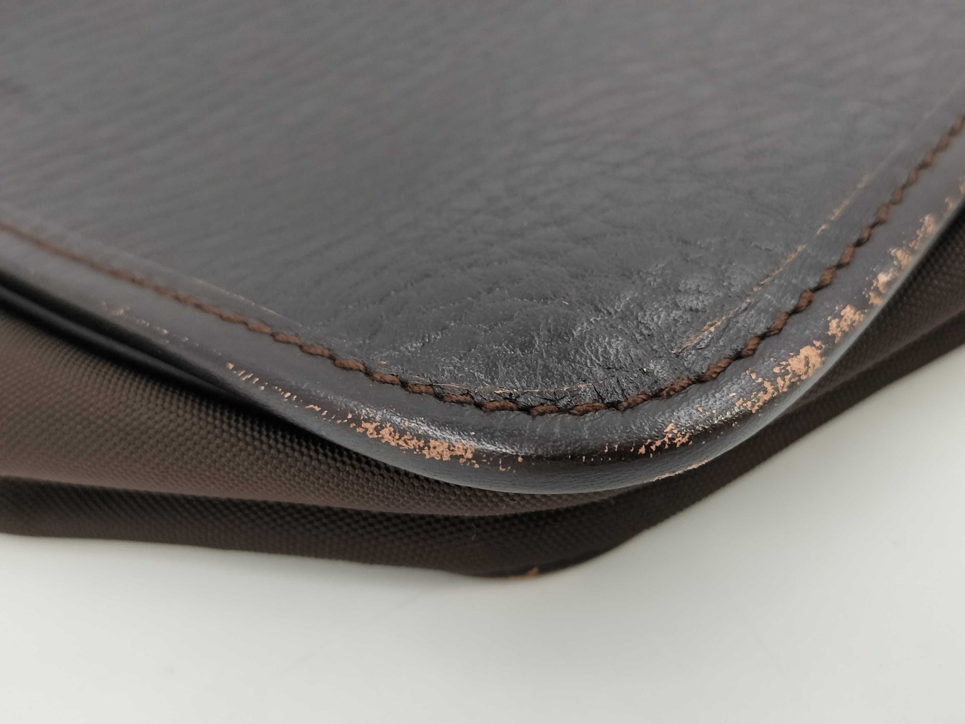 Salvatore Ferragamo Brown Leather Messenger Shoulder Bag