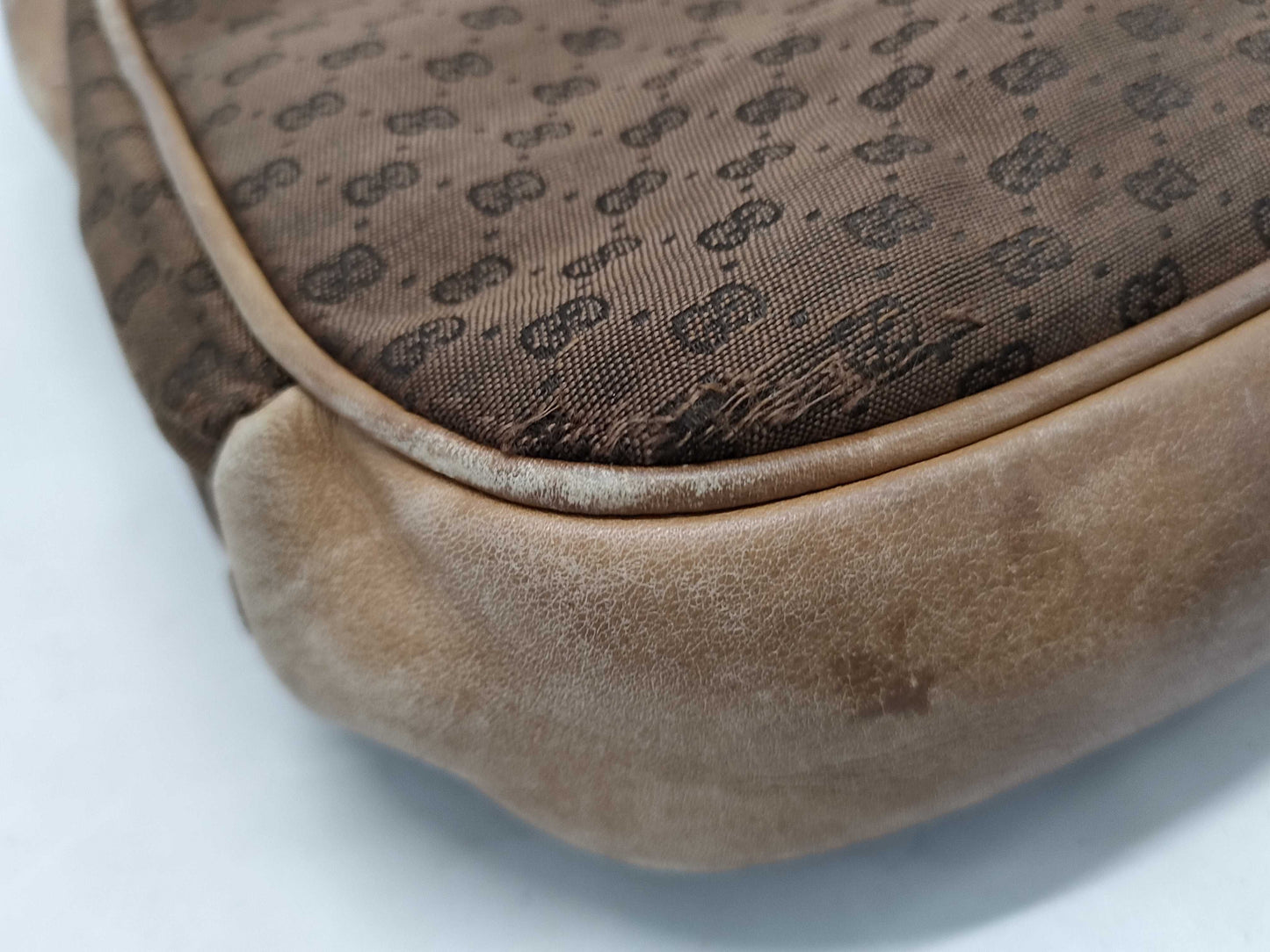 GUCCI Old Shoulder Bag