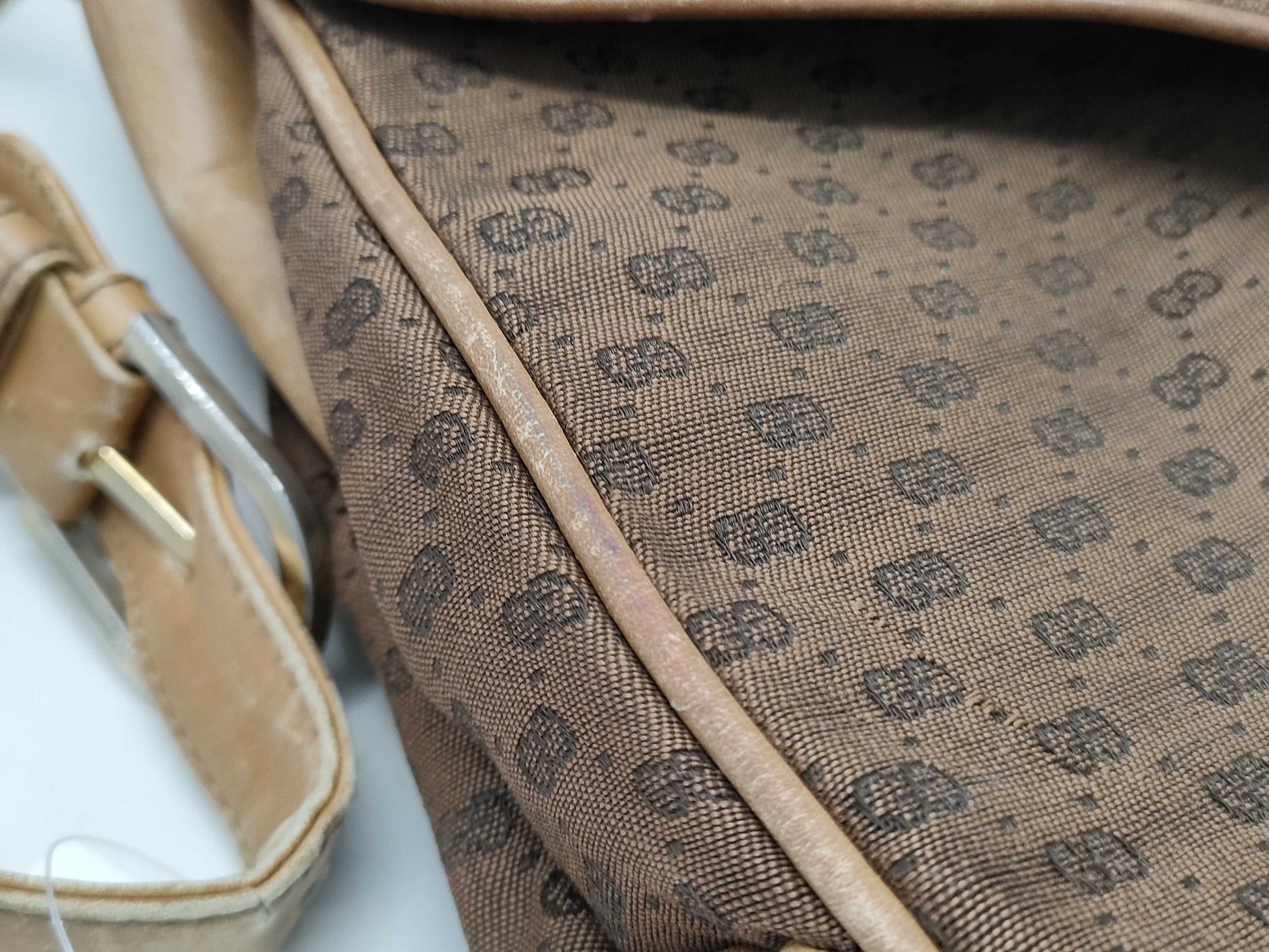 GUCCI Old Shoulder Bag